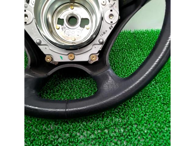 Mercedes
Benz
Genuine leather steering wheel
390mmW124
W201
W202
W124
W140R107
R129