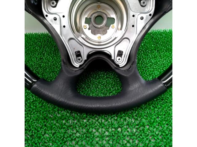 Mercedes
Benz
Genuine steering
390mm SLK
R170