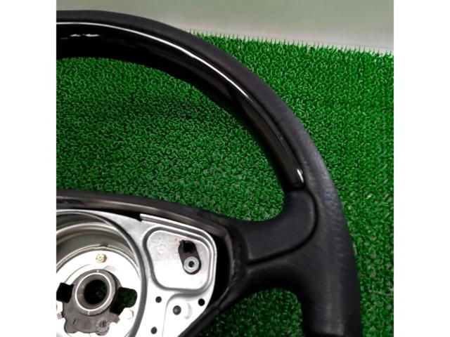 Mercedes
Benz
Genuine steering
390mm SLK
R170
