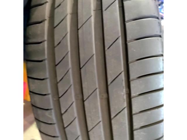 KUMHO ECSTA PS71 245/35-19 1本