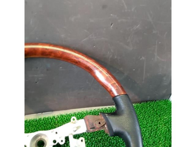 Unknown Manufacturer
Wood and leather combination steering wheel for 200 Series Hiace
Type 3