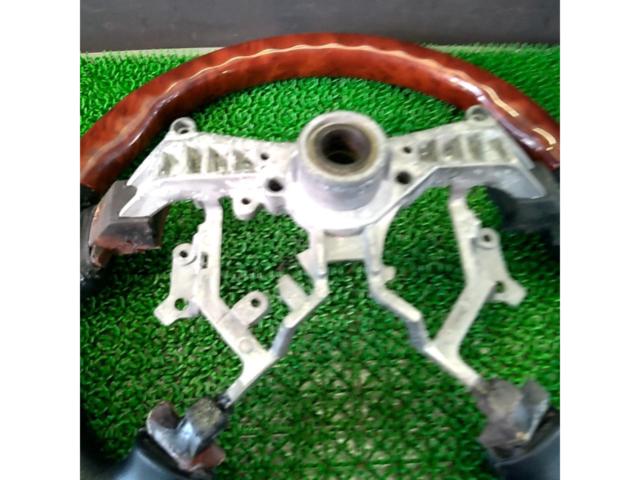 Unknown Manufacturer
Wood and leather combination steering wheel for 200 Series Hiace
Type 3