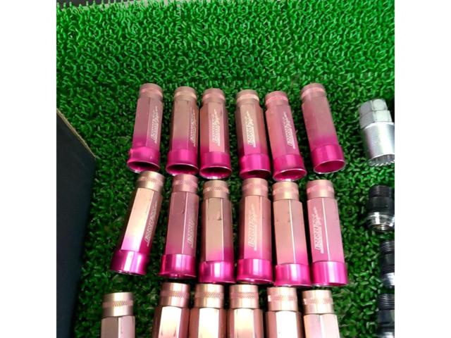 essex
Two-piece shell nut
24 pieces
M12 × P1.5
pink