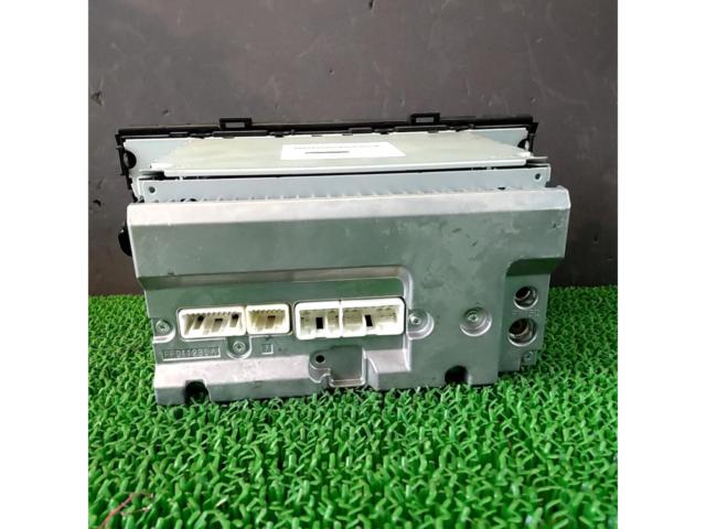 TOYOTA純正異型オーディオ 86120-47360 CQ-JS0900AJ【PRIUS】