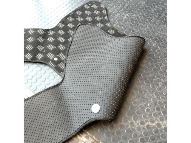 メーカー不明 フロアマット【エブリイ DA62W】