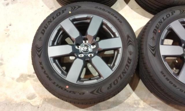 トヨタ純正 60系RAV4Adventure アルミホイール + DUNLOP e SPORTMAXX