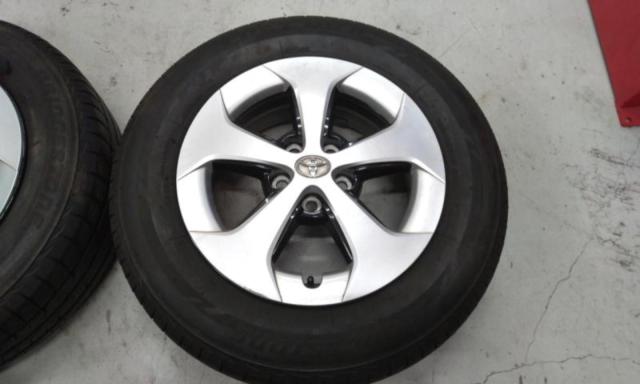 TOYOTA プリウス ZVW30純正ホイール  +BRIDGESTONE LUFT RV2