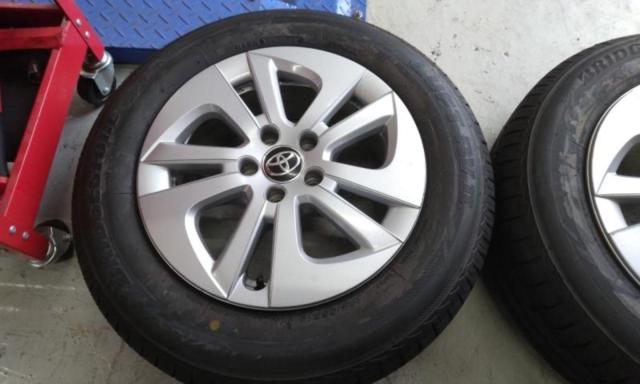 トヨタ純正(TOYOTA)  50系プリウス 純正ホイール  + BRIDGESTONE LUFT RV2 195/65R15 ★ラベル付き未使用品★