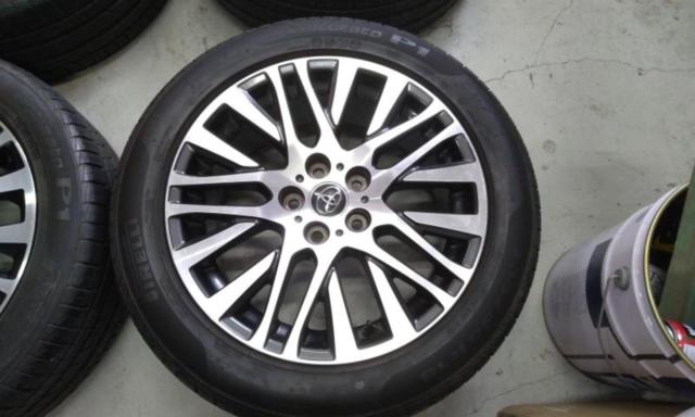 トヨタ純正30系アルファード前期純正切削光輝ホイール  +PIRELLI Cinturato P1 SUV 235/50-18
