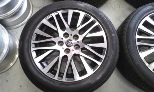 トヨタ純正30系アルファード前期純正切削光輝ホイール  +PIRELLI Cinturato P1 SUV 235/50-18