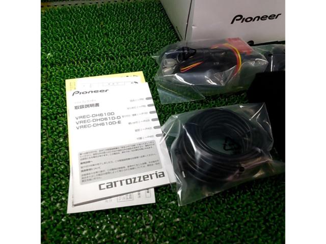 carrozzeria
VREC-DH061D-D
Front and rear dual-camera dashcam (business-grade model for corporate use)
