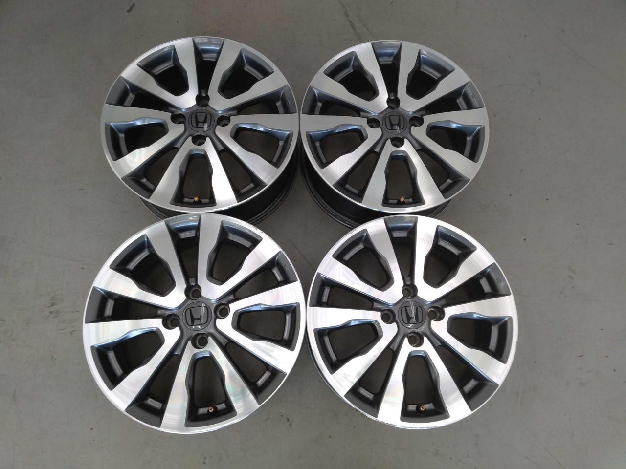 Honda genuine
ZE2 / Insight
Original wheel