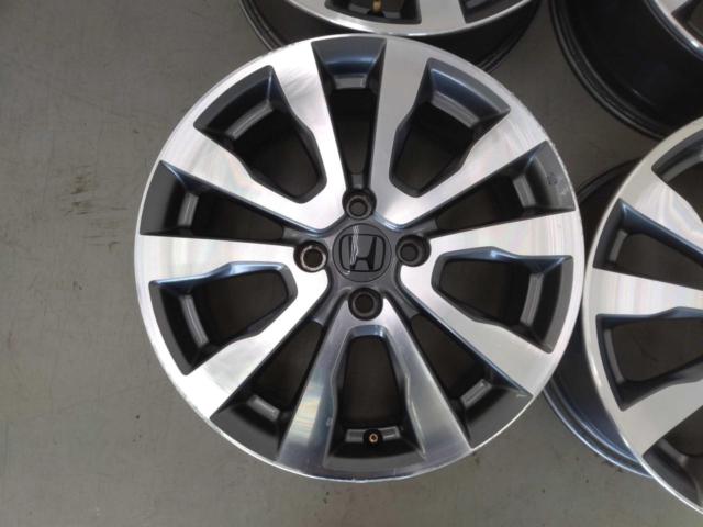 Honda genuine
ZE2 / Insight
Original wheel