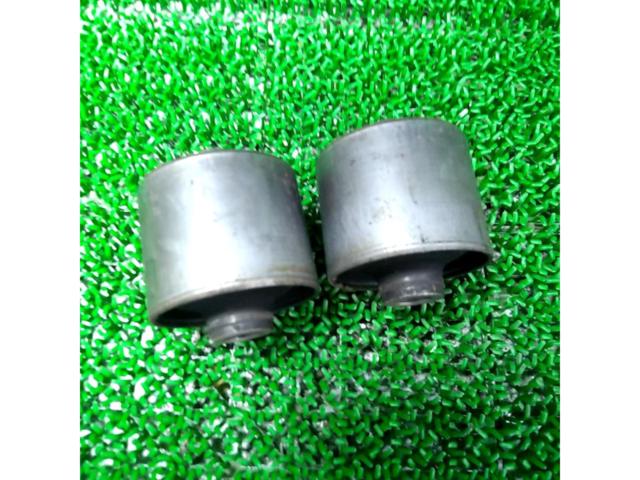 Genuine Suzuki caster bushings for Jimny/JB23W