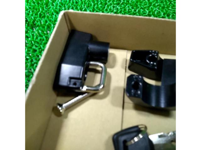 Unknown Manufacturer
Helmet holder