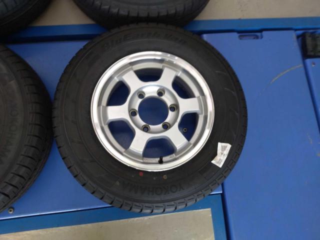 メーカー不明 スポークホイール  + YOKOHAMA BluEarth-Van RY55 195/80R15 4本セット