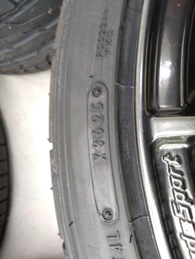 WedsSport
SPORT
SA-72R
+
DUNLOP
DIREZZA
DZ102 with brand new tires!