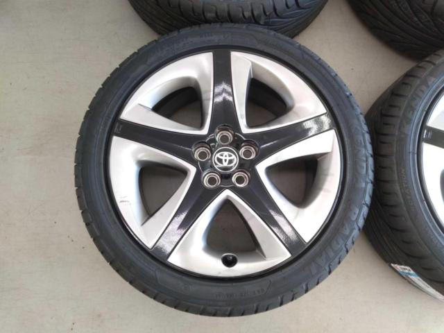 Toyota genuine
50 Series Prius S Touring Late original wheel
+
KENDA
KR 20
215 / 45R17
91H