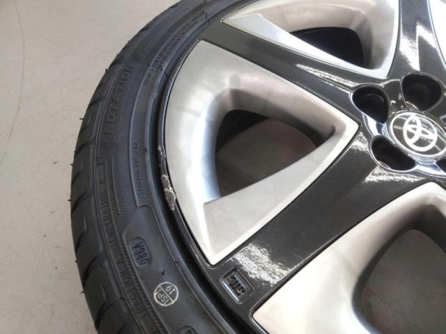 Toyota genuine
50 Series Prius S Touring Late original wheel
+
KENDA
KR 20
215 / 45R17
91H