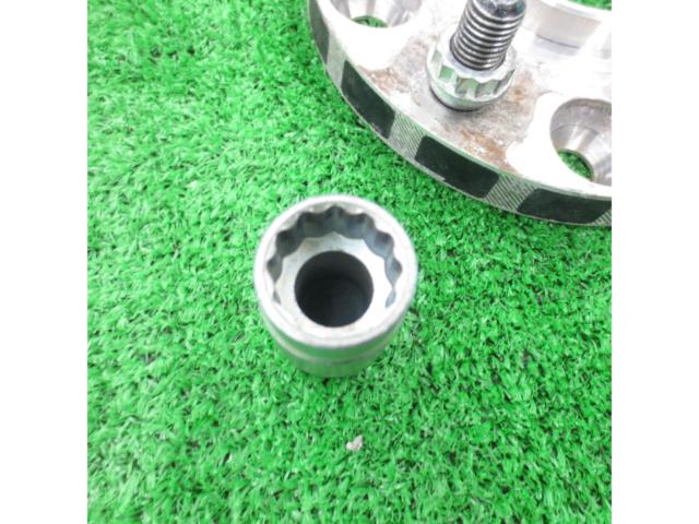 Kics
Wide tread spacer
15 mm
M12 × P1.5
114.3-5H