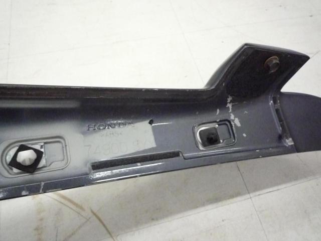 Honda genuine
Rear spoiler for Honda Freed