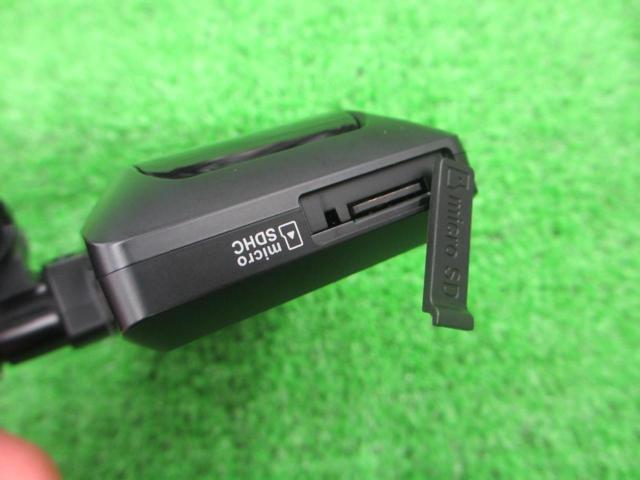 COMTEC
ZDR026
Front and rear drive recorder