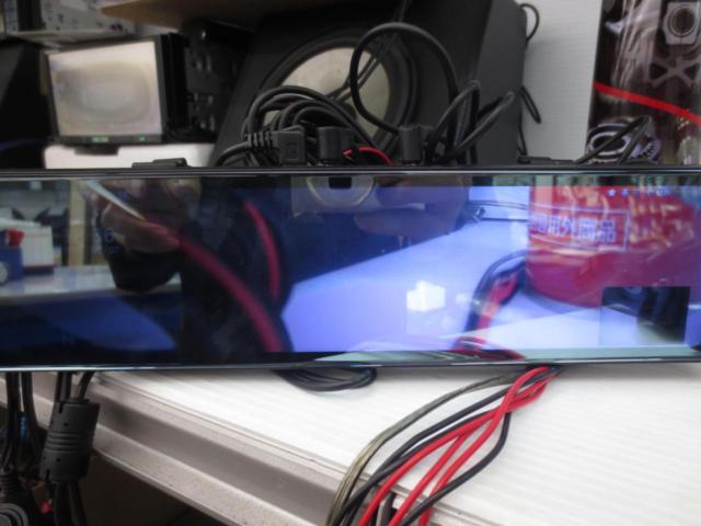 Unknown Manufacturer
Mirror type drive recorder
Made Chinese