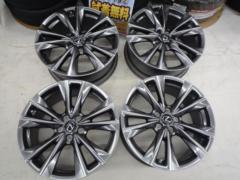 Genuine LEXUS parts
ES300H
F Sport original wheel
(ES300h genuine wheels)
