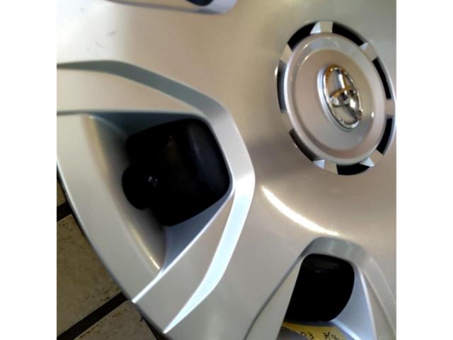 Toyota genuine parts
Hiace 200 genuine steel wheels