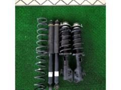 ワケアリ【ダイハツ純正】LA150S 純正サスキット