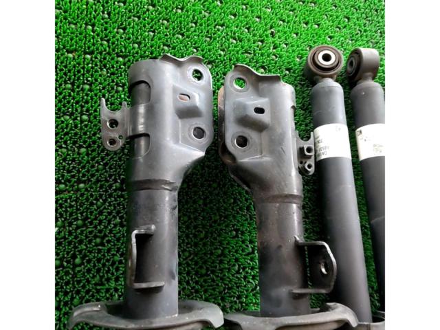 ワケアリ【ダイハツ純正】LA150S 純正サスキット