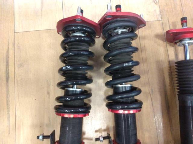 BLITZ
DAMPER
ZZ-R
Spec-C
Separate tank, full-length adjustable ride height suspension for Fairlady Z/Z34