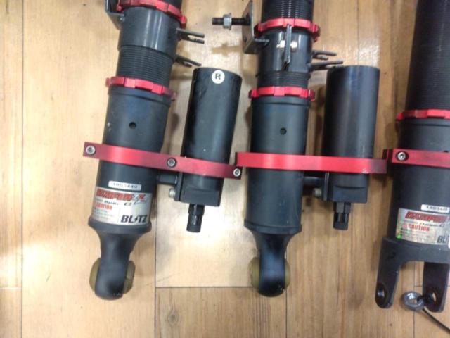 BLITZ
DAMPER
ZZ-R
Spec-C
Separate tank, full-length adjustable ride height suspension for Fairlady Z/Z34