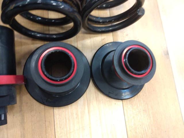BLITZ
DAMPER
ZZ-R
Spec-C
Separate tank, full-length adjustable ride height suspension for Fairlady Z/Z34