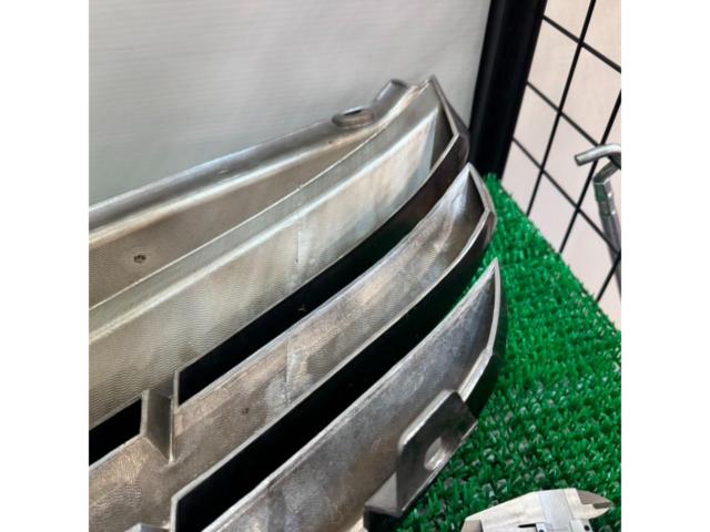 ホンダ純正 アブソルートフロントグリル 【オデッセイ(RB1/RB2 前期)】