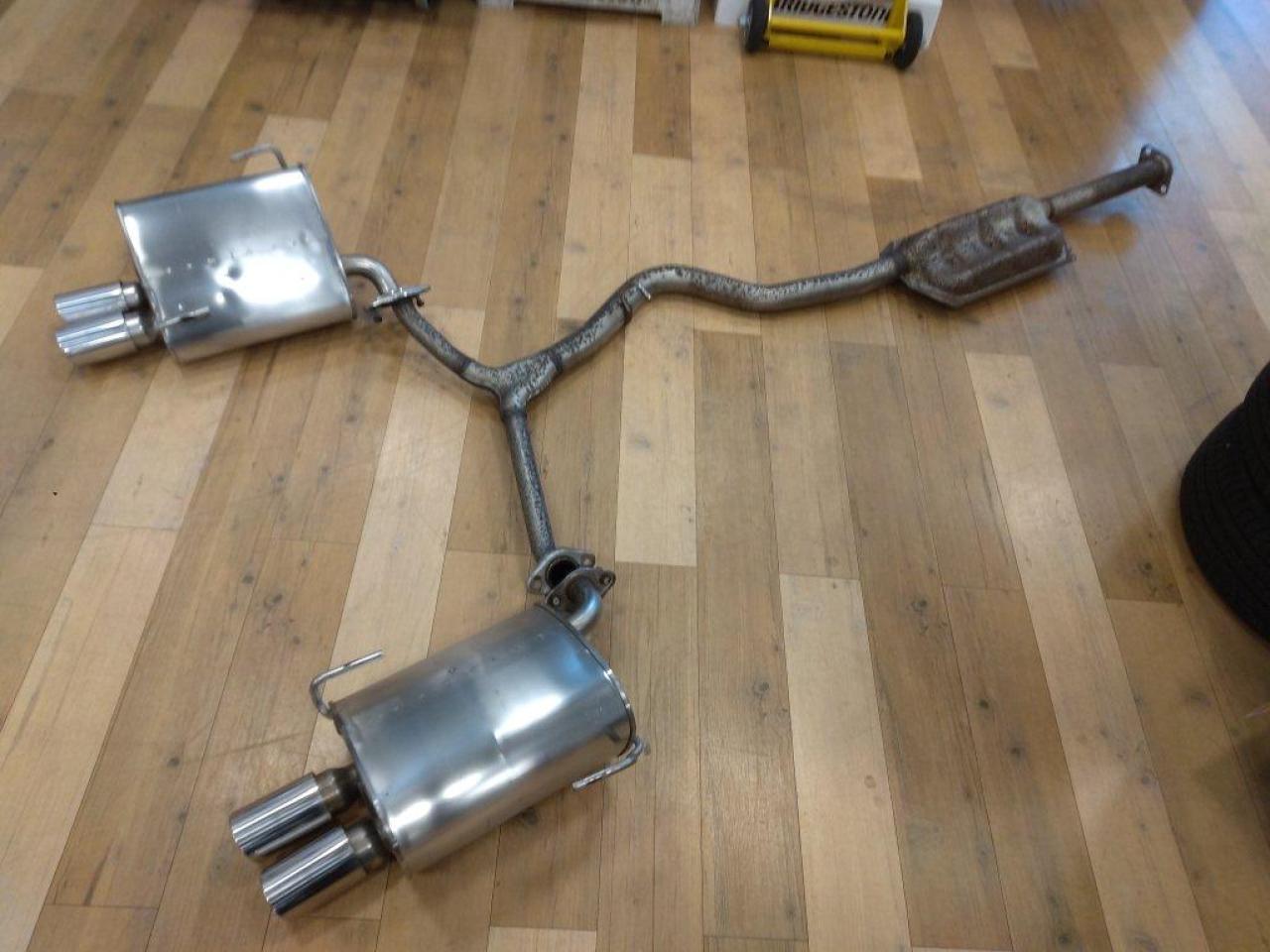 Pleiades
WRX
STI / VAB
Genuine
Rear Piece Muffler + Intermediate Pipe Set
