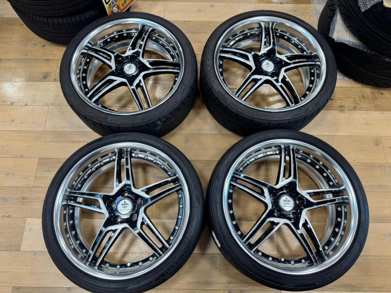 WORK
DURANDAL
DD1+TOYO
TRANPATH
Lu
II+NITTO
NT555
G2 Alphard (30 series) / Skyline (V37) / Harrier (60 series) / Fuga (Y51 series)