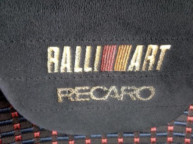 Genuine Mitsubishi RECARO seats
Reclining seat
JT45
Driver side
