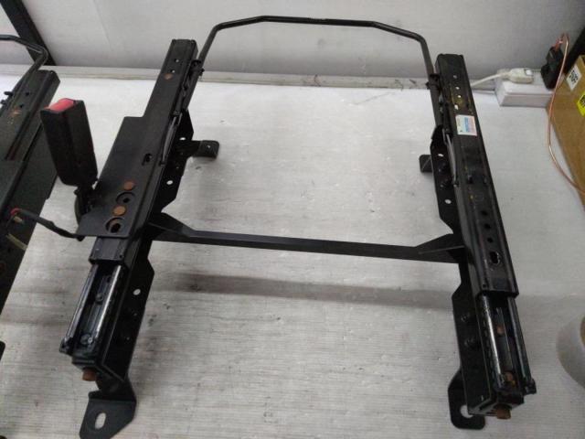 【左右セット】【RECARO】シートレール