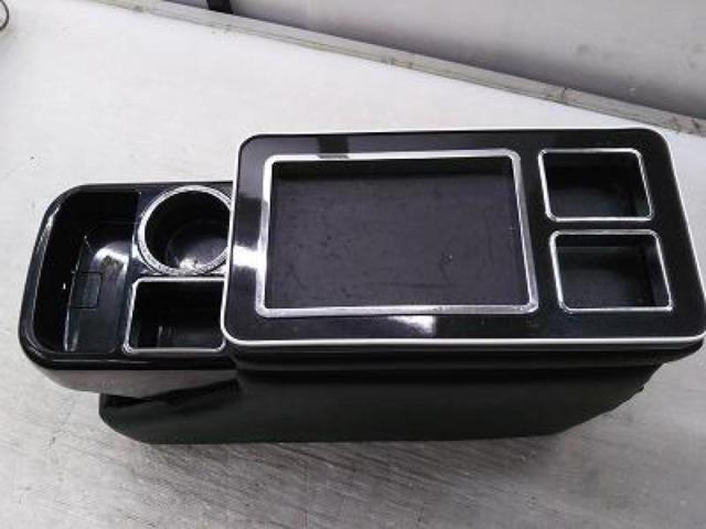 メーカー不明 コンソールBOX