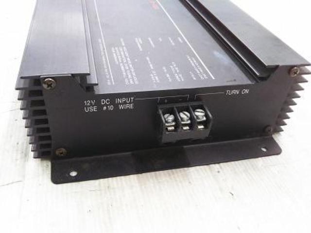 BOSE
B-220