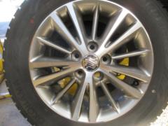 Toyota
200 series Crown Royal genuine wheel
(Z08105)