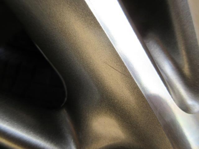 Toyota
200 series Crown Royal genuine wheel
(Z08105)