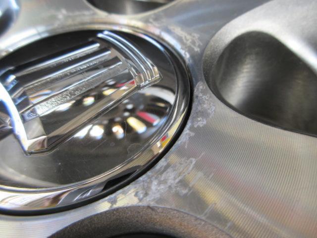 Toyota
200 series Crown Royal genuine wheel
(Z08105)