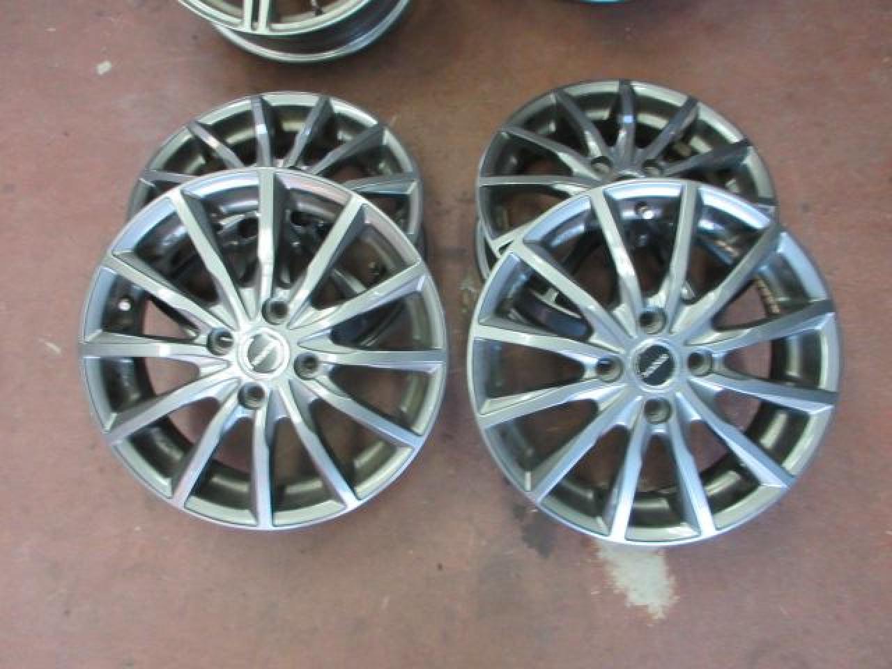 BRIDGESTONE
BALMINUM
R10
(Z08127)