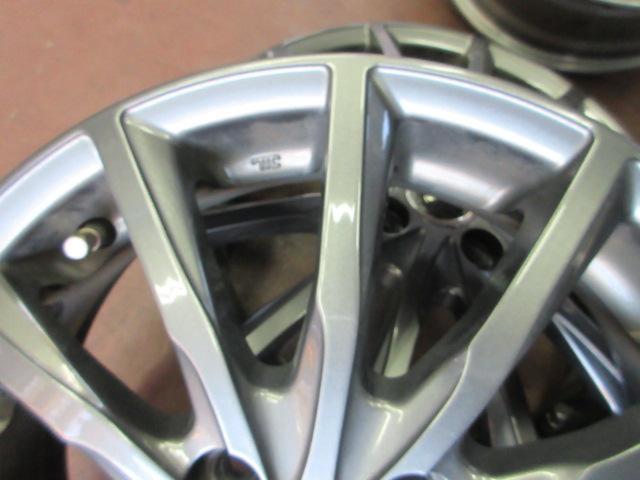 BRIDGESTONE
BALMINUM
R10
(Z08127)