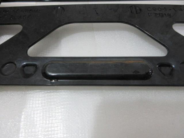MAZDA純正 ナンバーフレーム (Z08151)