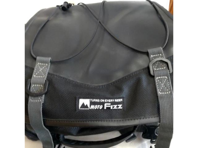 MOTO FIZZ ミニフィールドシートバッグ (Z08127)
