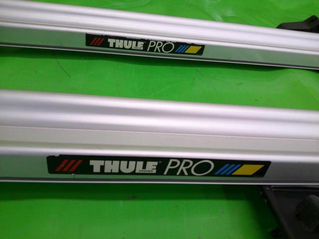THULE Fork Mount Type Bicycle Carrier
2 pieces