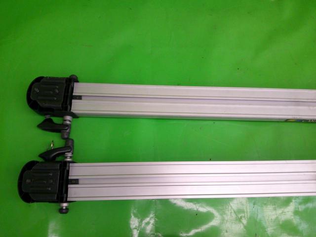 THULE Fork Mount Type Bicycle Carrier
2 pieces